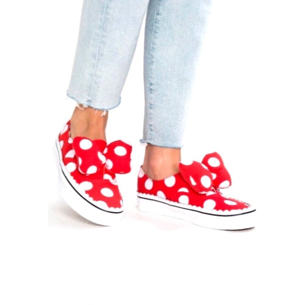 NEW! RARE VANS Disney Minnie Mouse Polka Dots Bow Sneakers Red White SZ 5.5 - Picture 2 of 12